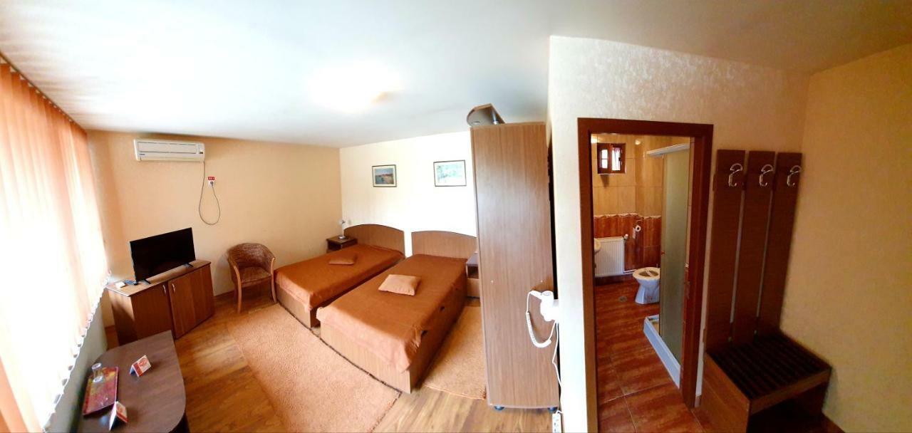 La Salcii Motel Calarasi  Ngoại thất bức ảnh
